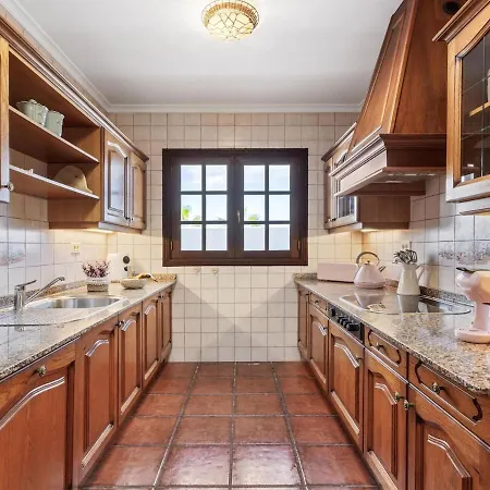 Prázdninový dům Home2book Lanzarote Sunset & Jacuzzi House Charco del Palo