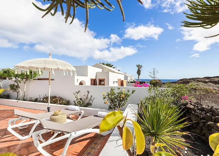 Home2book Lanzarote Sunset & Jacuzzi House Charco del Palo