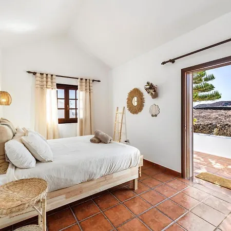 Home2book Lanzarote Sunset & Jacuzzi House Ferienhaus Charco del Palo