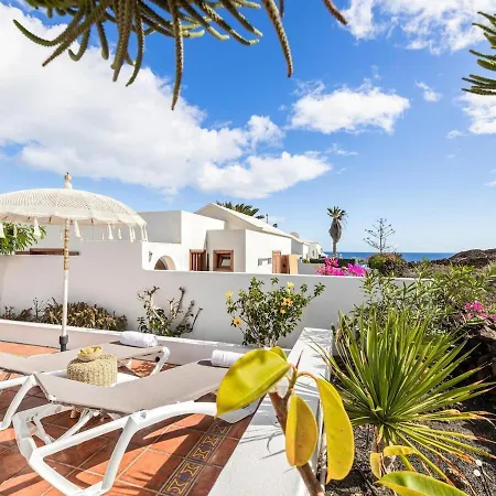 Home2book Lanzarote Sunset & Jacuzzi House Charco del Palo