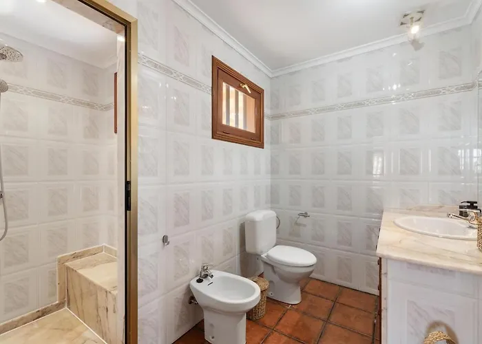 Ferienhaus Home2book Lanzarote Sunset & Jacuzzi House